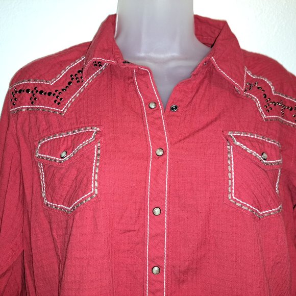 Ariat Embroidered Stitch Accent Snap Button Western Fitted Red Shirt Sz XL - Picture 5 of 12